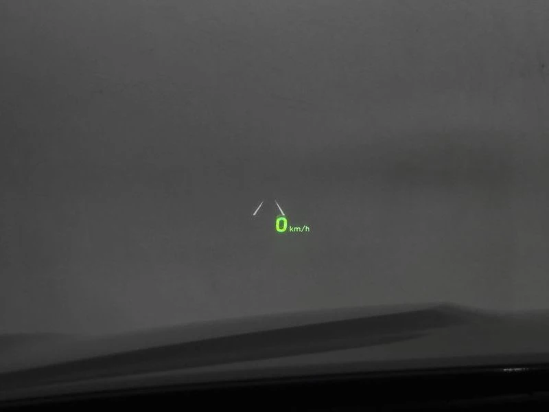 Genesis G70 2.0 Automatic, снимка 12 - Автомобили и джипове - 55598176