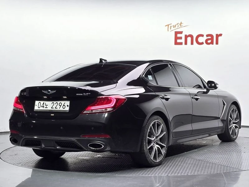 Genesis G70 2.0 Automatic, снимка 2 - Автомобили и джипове - 55598176