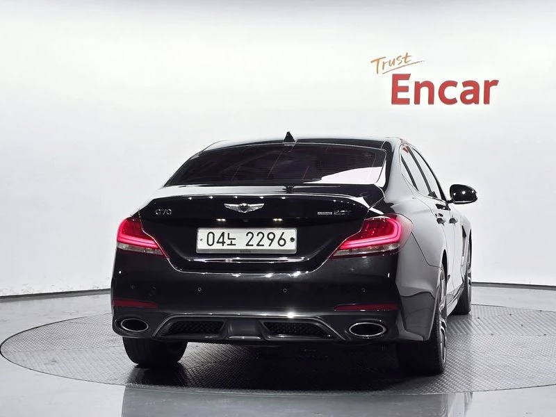 Genesis G70 2.0 Automatic, снимка 3 - Автомобили и джипове - 55598176