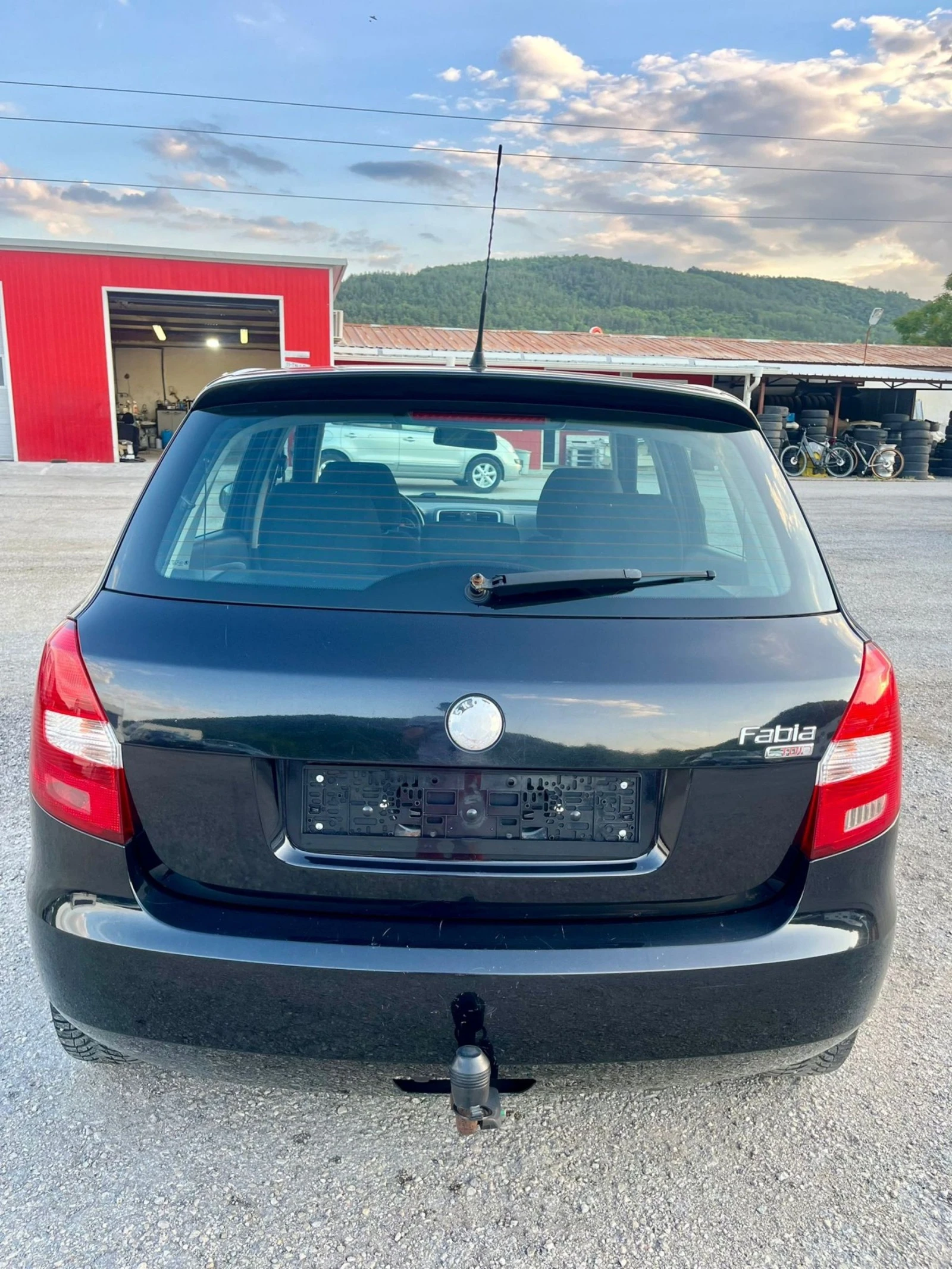 Skoda Fabia 1.9TDI, КЛИМАТРОНИК, ХЕЧБЕК  - изображение 3