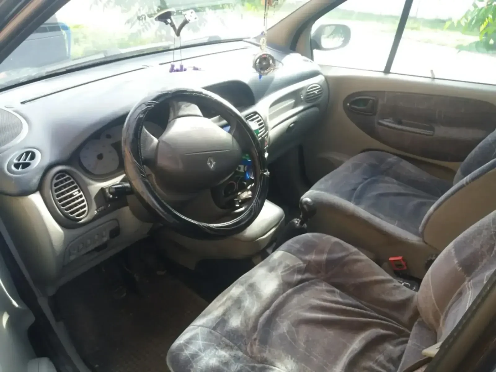 Renault Scenic 2.0 - изображение 5