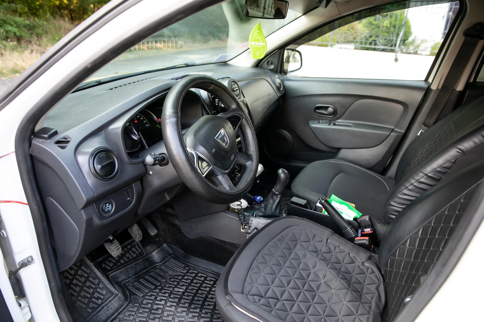 Dacia Logan MCV 0.900 TСЕ бензин/газ - изображение 6