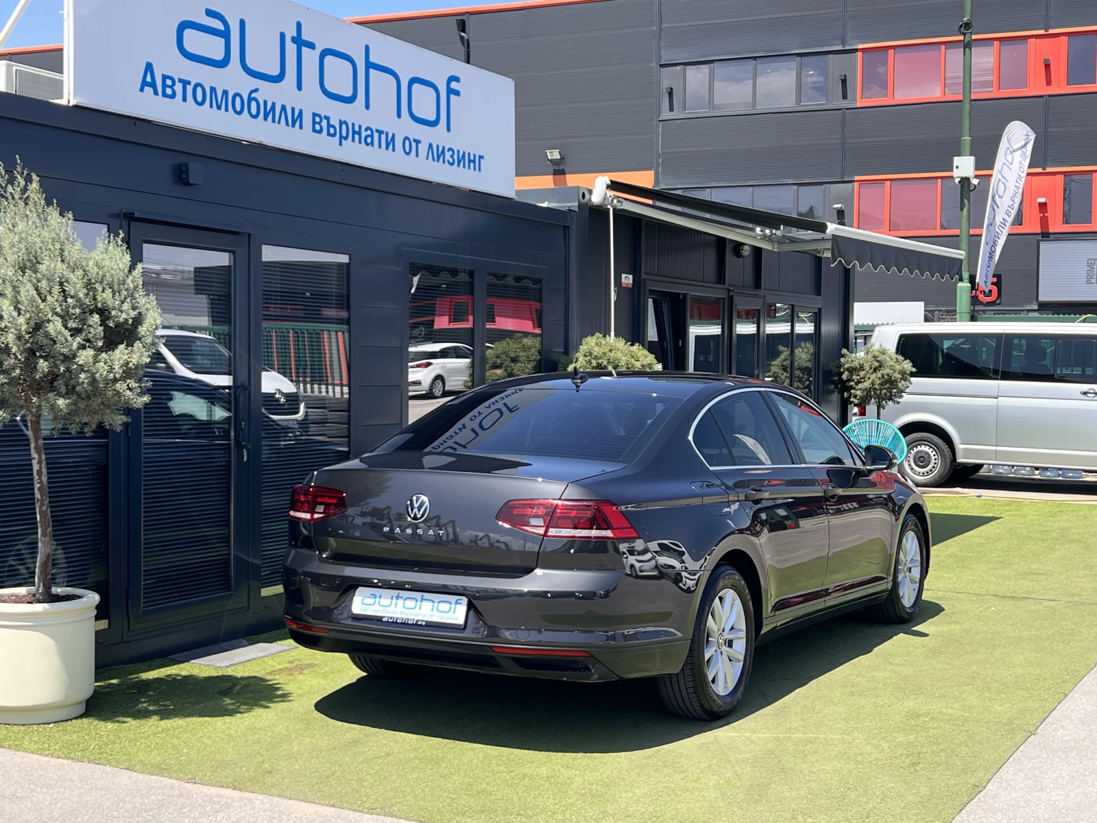 VW Passat BUSINESS/2.0TDI/150k.c./7-DSG/ГАРАНЦИЯ - изображение 4
