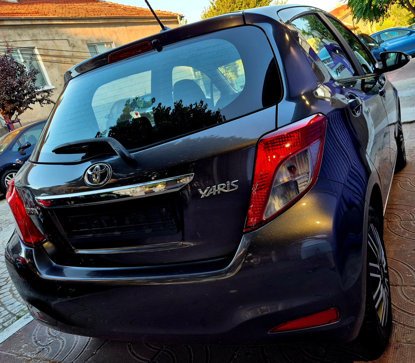 Toyota Yaris 1.33ivvt-6speed-верига-нави- japan - изображение 7