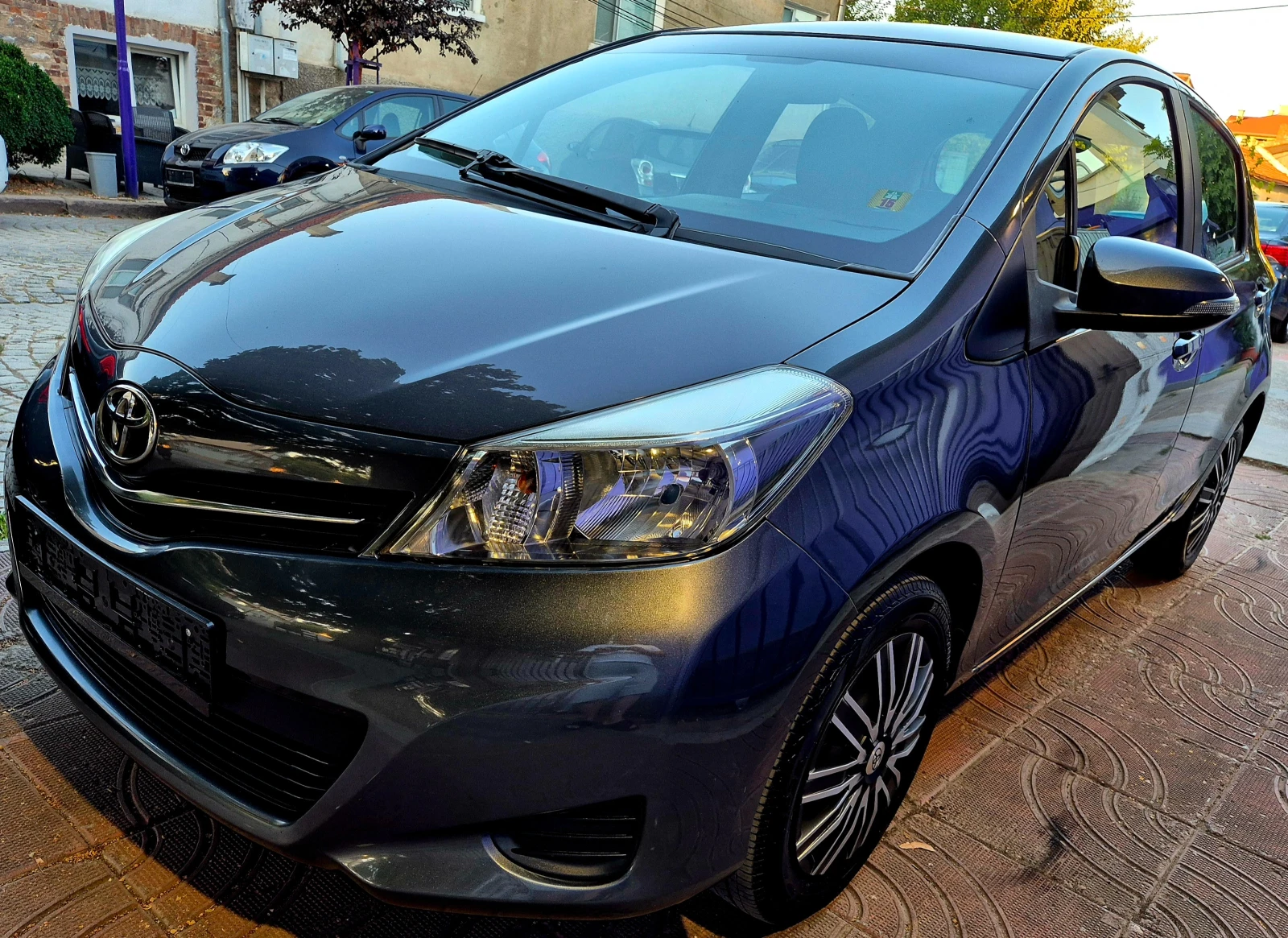 Toyota Yaris 1.33ivvt-6speed-верига-нави- japan | Mobile.bg — изображение 2