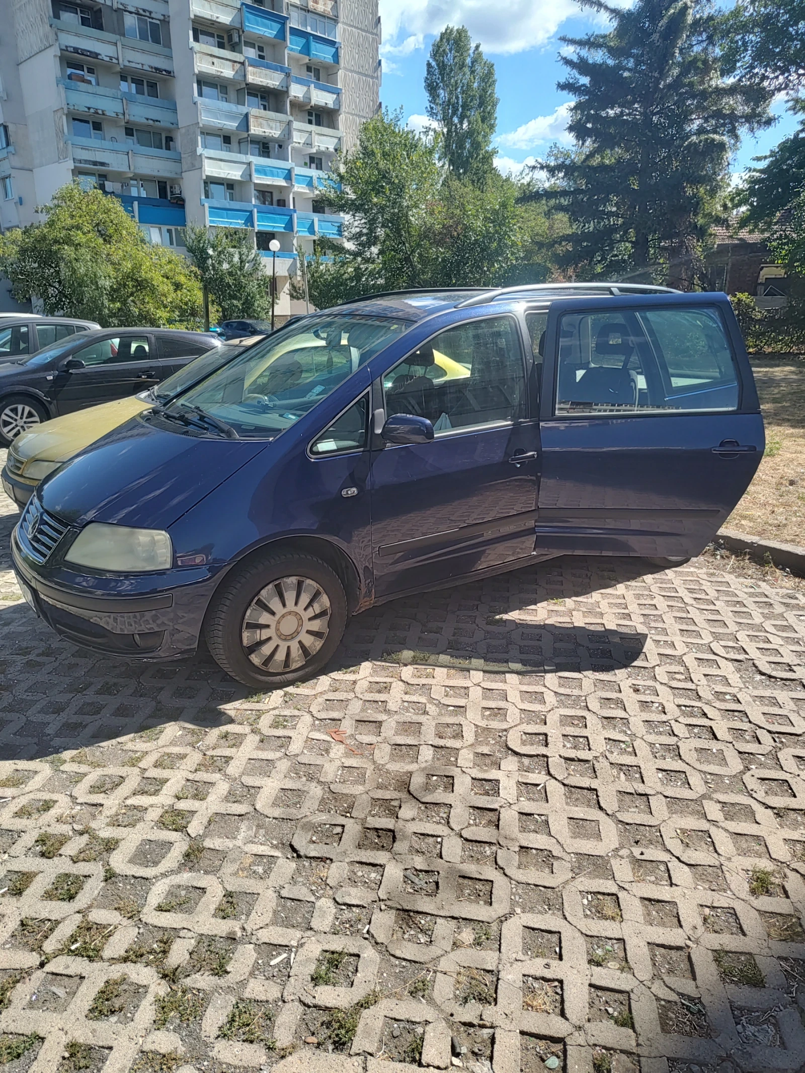 VW Sharan  - изображение 2