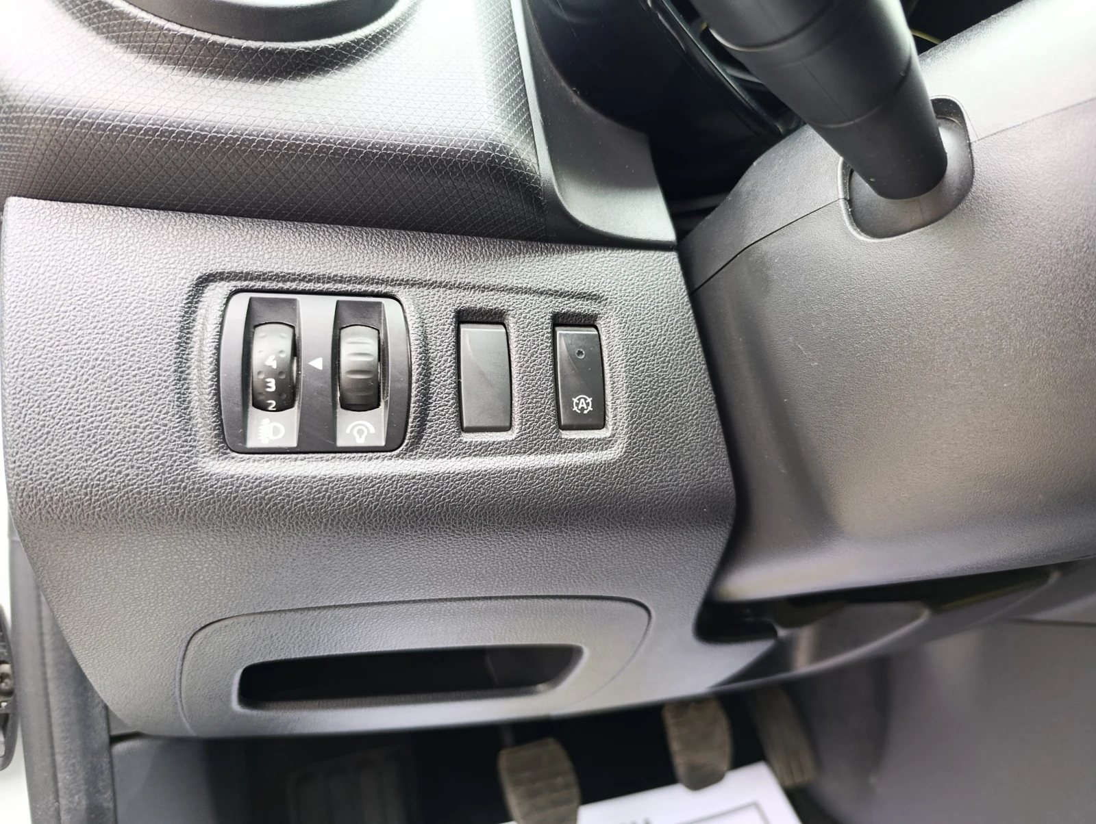 Renault Clio Grandtour 1.5 dCi - изображение 10