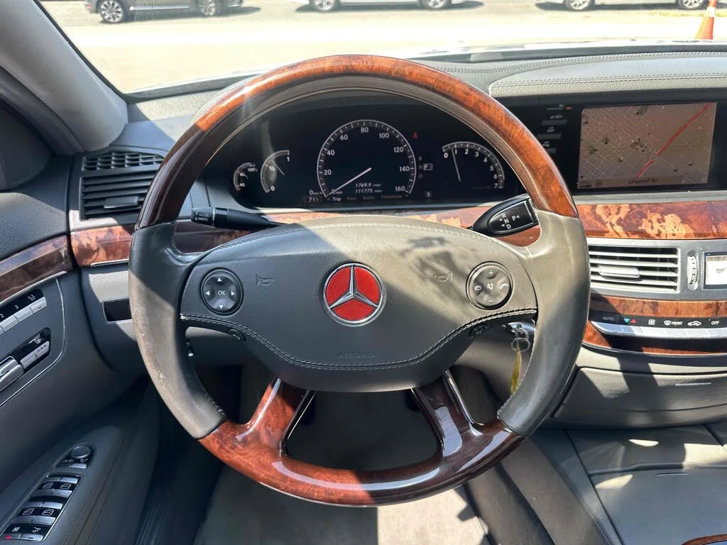 Mercedes-Benz S 550 * АВТО КРЕДИТ* ЦЕНА ДО БГ * СЕРВИЗНА ИСТОРИЯ *  - изображение 10