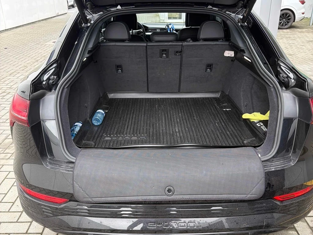 Audi E-Tron quattro * CARFAX * 360 ������* ��������� | Mobile.bg � ����������� 12