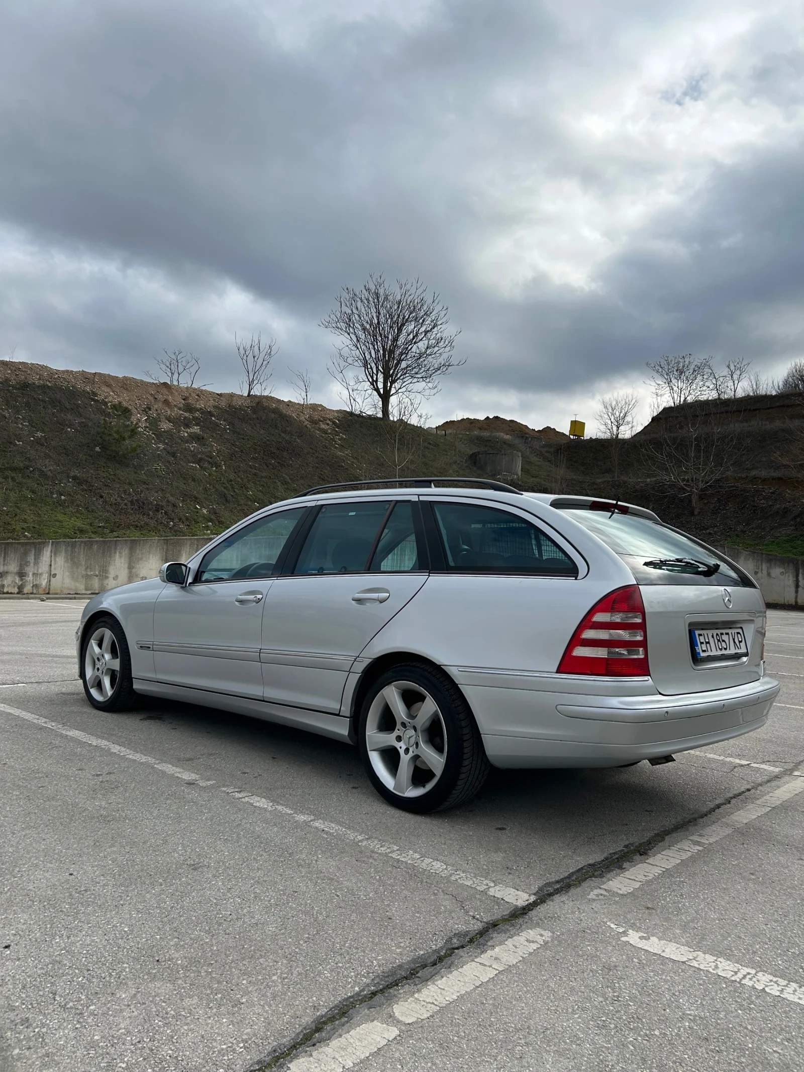 Mercedes-Benz C 320 Avantgarde 7G Full , снимка 3 - Автомобили и джипове - 53850866