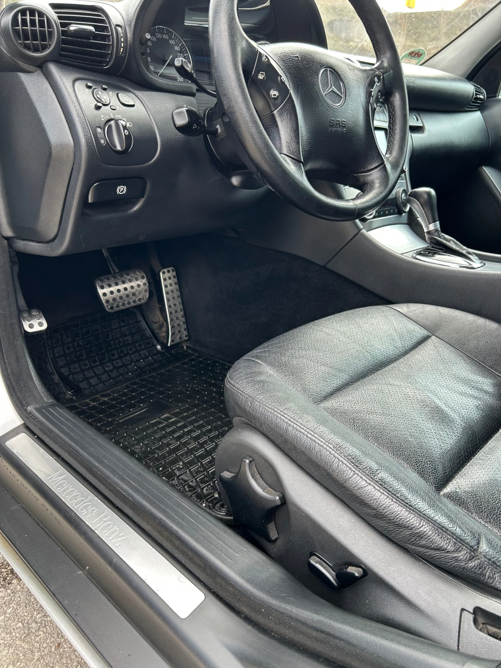 Mercedes-Benz C 320 Avantgarde 7G Full , снимка 10 - Автомобили и джипове - 53850866