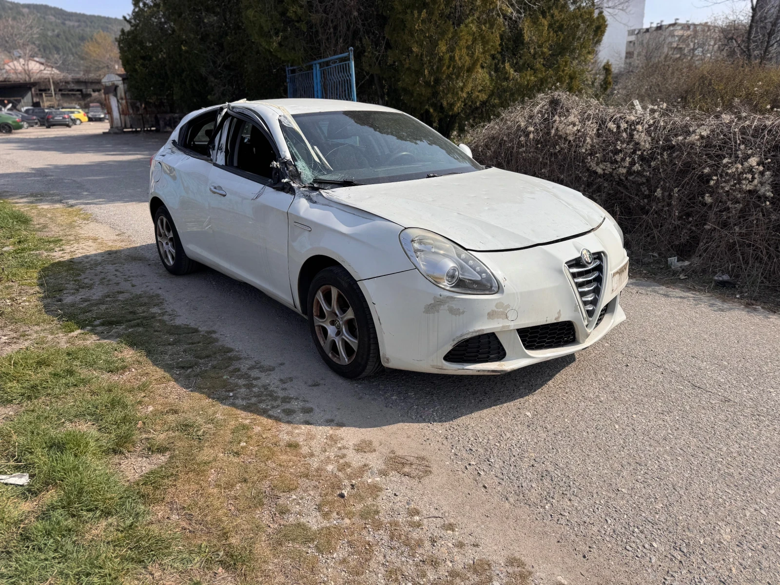 Alfa Romeo Giulietta 1.4t 940B1000 НА ЧАСТИ 75хил км , снимка 6 - Автомобили и джипове - 53990157