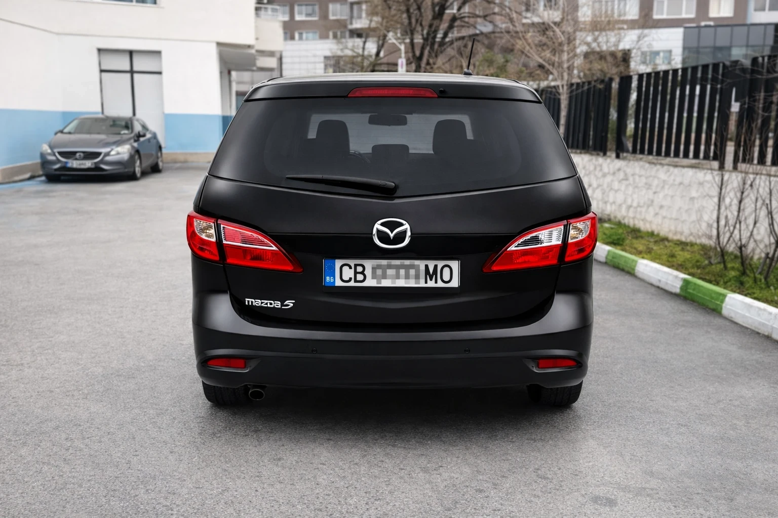 Mazda 5 1.8i 7места facelift, снимка 2 - Автомобили и джипове - 54176089