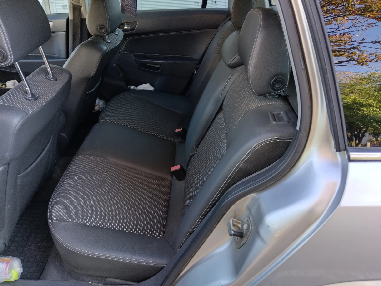 Opel Astra, снимка 7 - Автомобили и джипове - 54656402