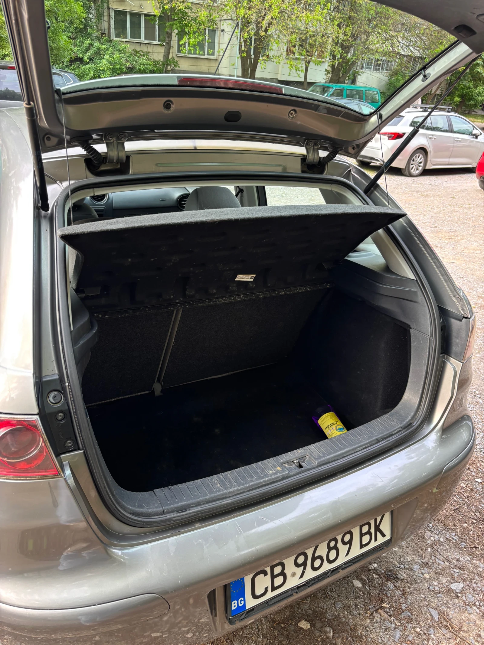 Seat Ibiza, снимка 6 - Автомобили и джипове - 54717944