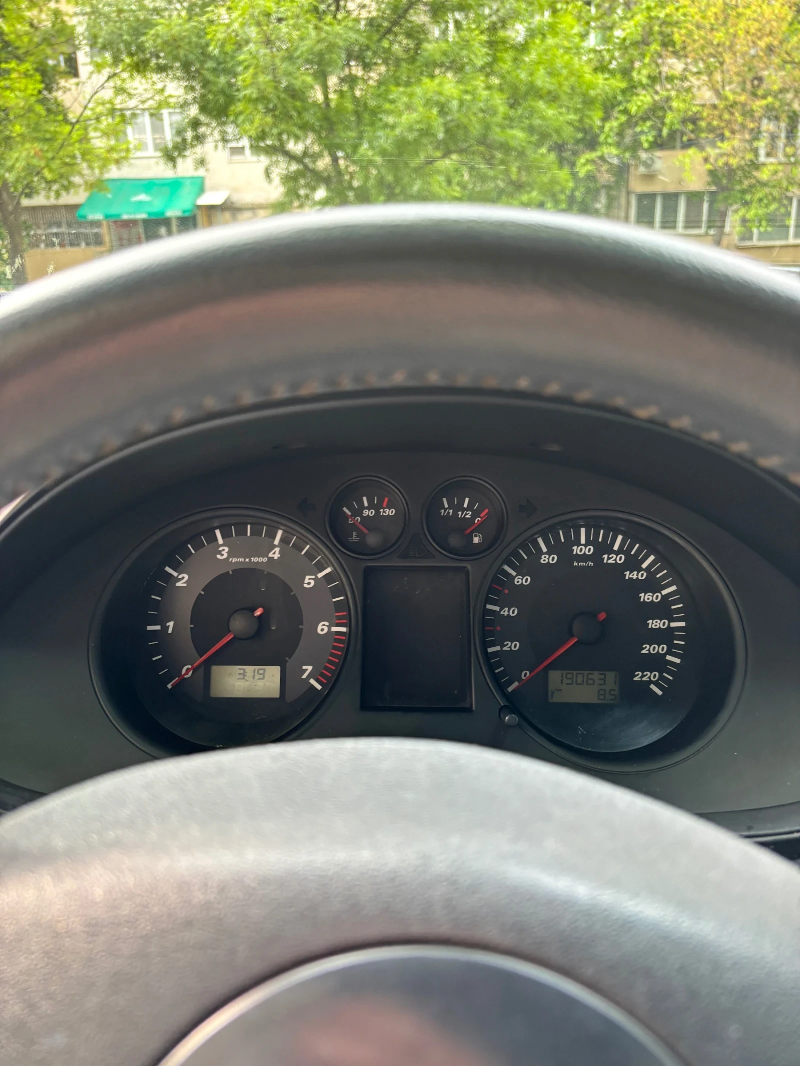 Seat Ibiza, снимка 9 - Автомобили и джипове - 54717944