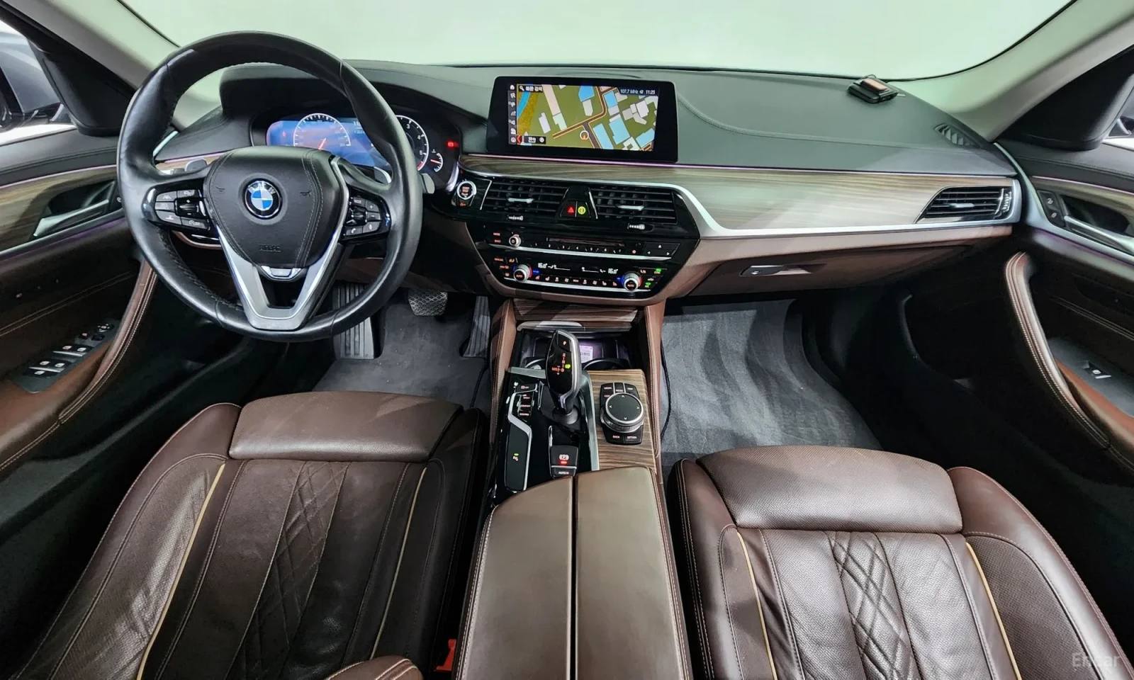 BMW 520 G30 520d LUXURY PLUS 130 000KM, снимка 7 - Автомобили и джипове - 54910560