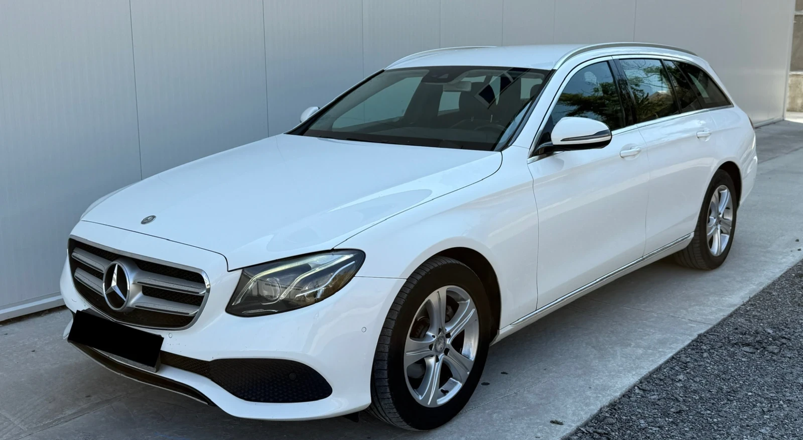 Mercedes-Benz E 220 * ПОДГРЕВ* КАМЕРА* MULTIBEAM* ТОП СЪСТОЯНИЕ* , снимка 2 - Автомобили и джипове - 55021602