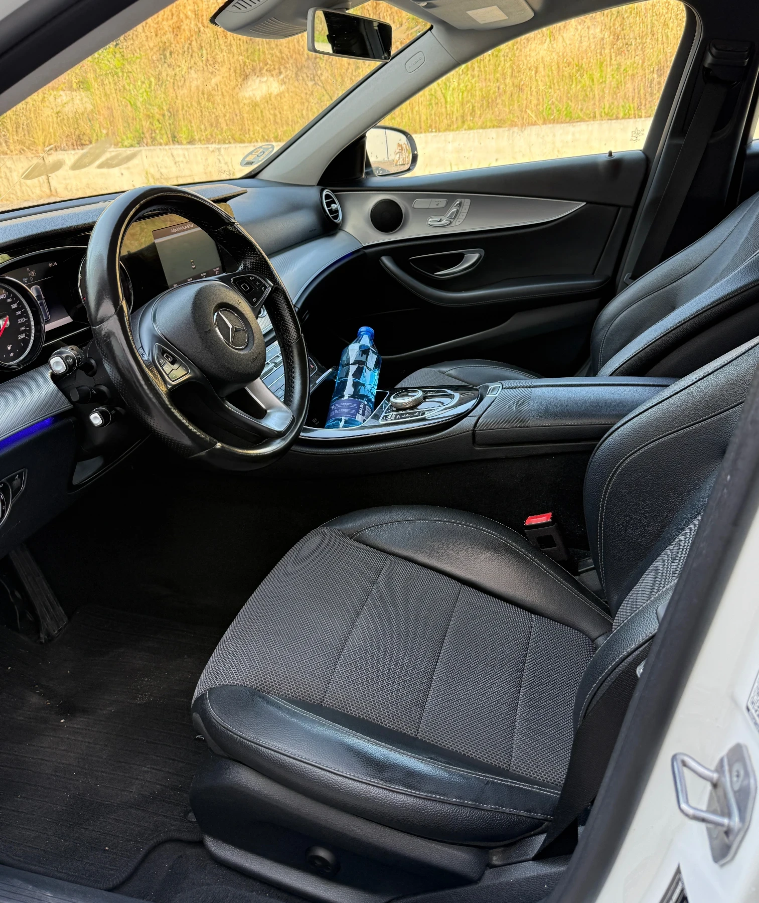 Mercedes-Benz E 220 * ПОДГРЕВ* КАМЕРА* MULTIBEAM* ТОП СЪСТОЯНИЕ* , снимка 8 - Автомобили и джипове - 55021602