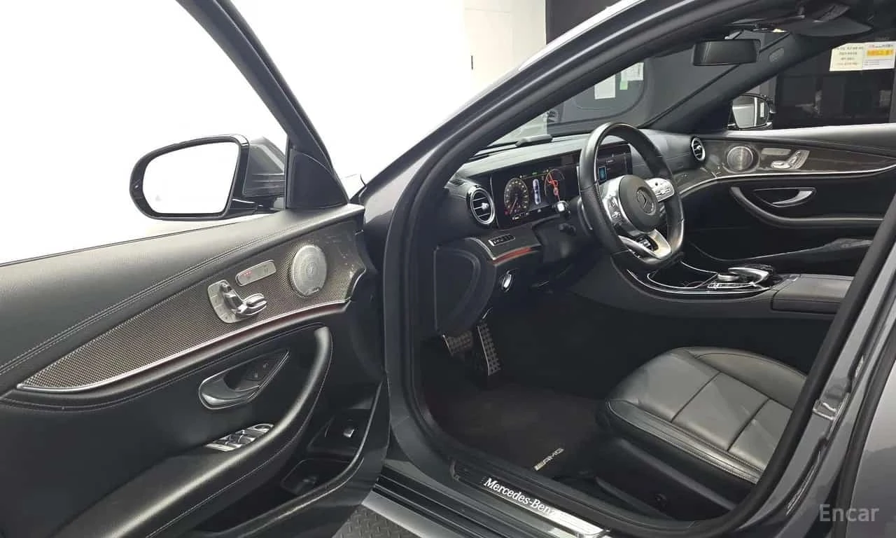 Mercedes-Benz E 350 4MATIC AMG Line | АВТОФИНАНСИРАНЕ, снимка 10 - Автомобили и джипове - 56201411