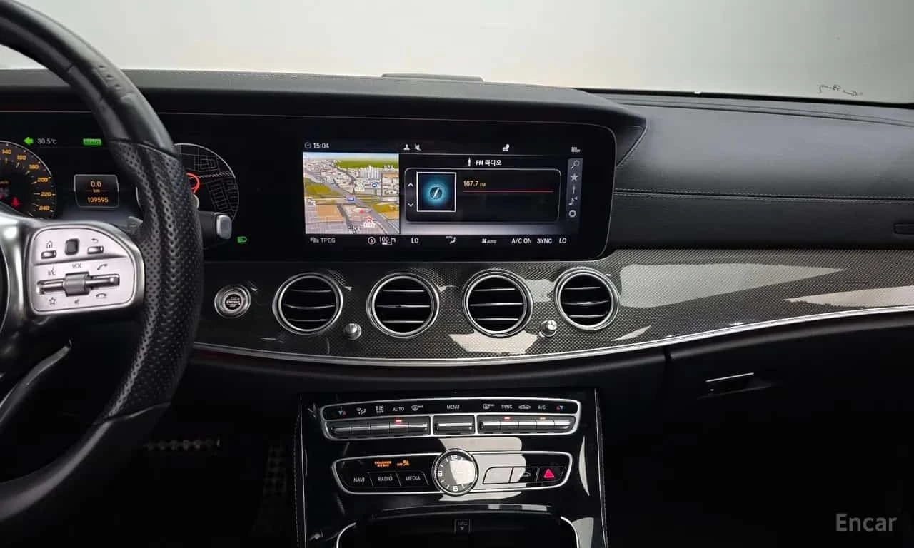 Mercedes-Benz E 350 4MATIC AMG Line | АВТОФИНАНСИРАНЕ, снимка 14 - Автомобили и джипове - 56201411