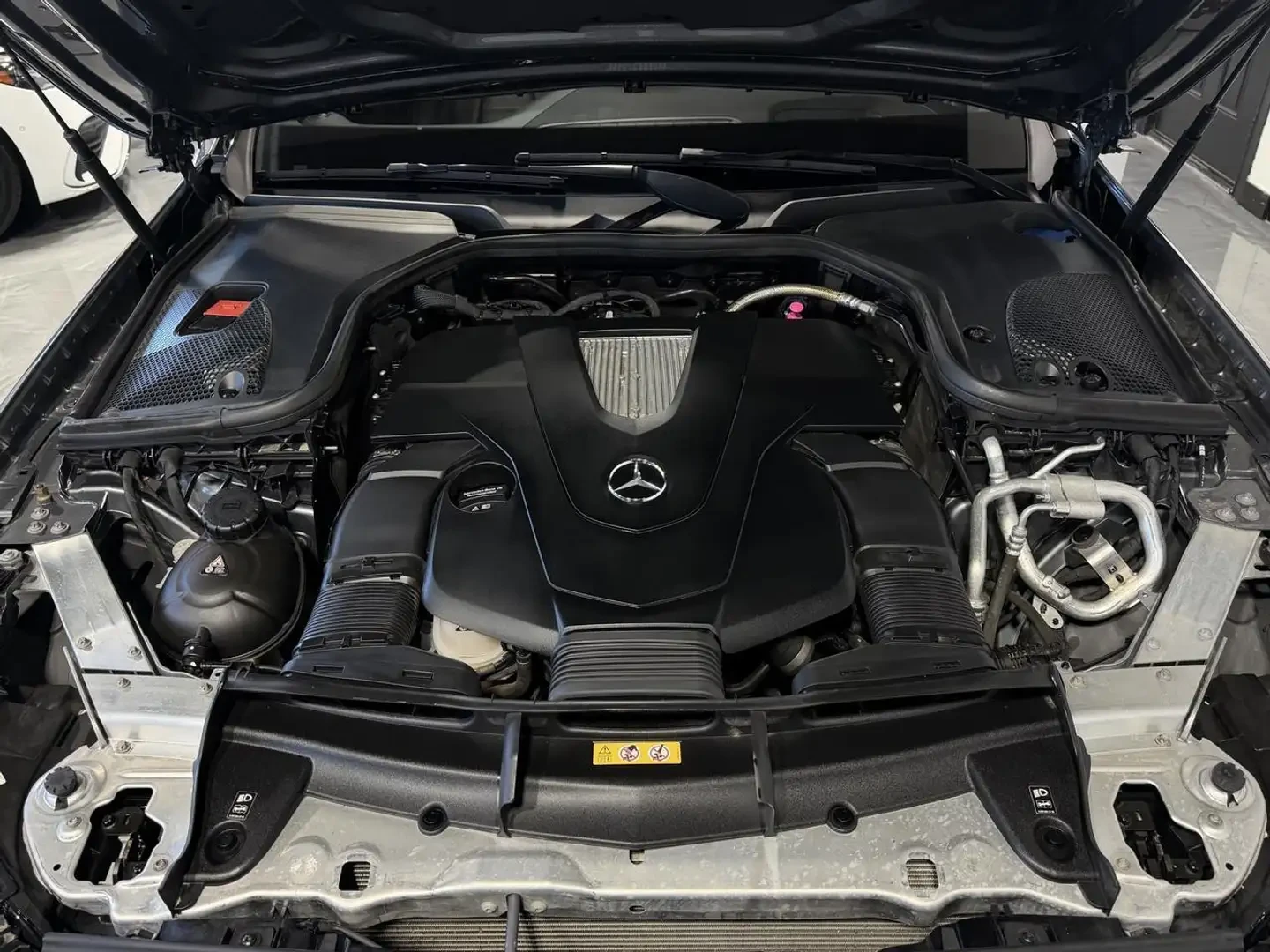 Mercedes-Benz E 450 AMG PKG/BURMESTER/PANO/360/ADAPTIVE CRUISE/ | Mobile.bg � ����������� 17