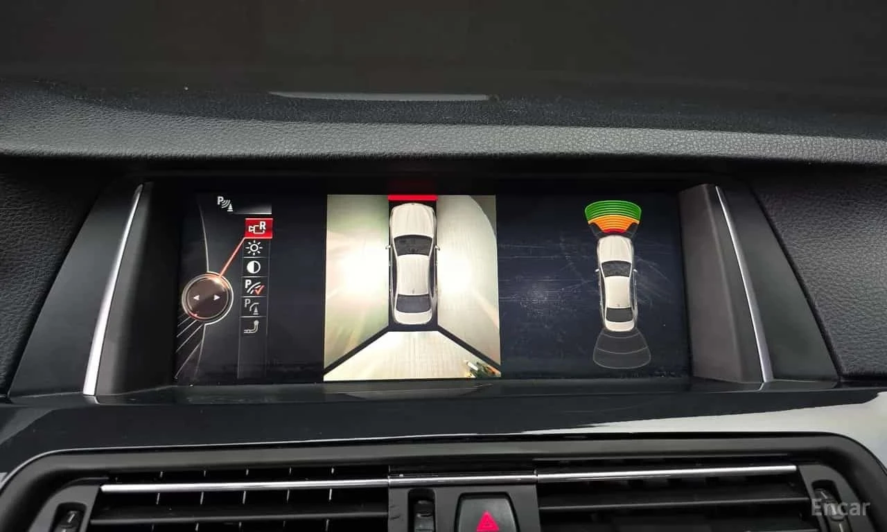 BMW 530 * 530d xDrive M Aero Dynamic * ЦЕНА ДО БГ, снимка 14 - Автомобили и джипове - 56258957