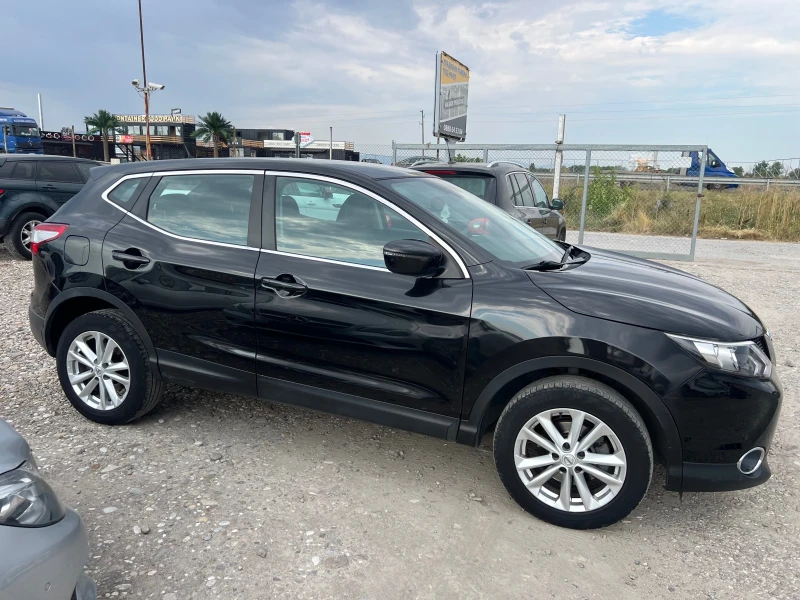 Nissan Qashqai 1.5 DCI, снимка 4 - Автомобили и джипове - 51419438