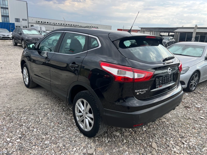 Nissan Qashqai 1.5 DCI, снимка 7 - Автомобили и джипове - 51419438