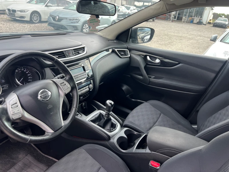 Nissan Qashqai 1.5 DCI, снимка 11 - Автомобили и джипове - 51419438