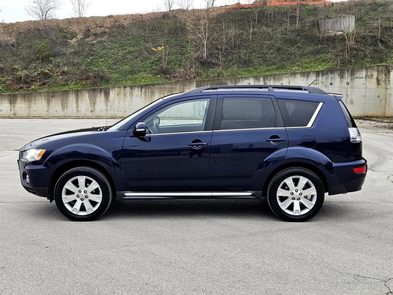 Mitsubishi Outlander 2.4 4х4 NAVIGATOR, снимка 7 - Автомобили и джипове - 52771079