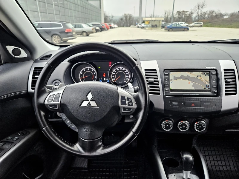 Mitsubishi Outlander 2.4 4х4 NAVIGATOR, снимка 11 - Автомобили и джипове - 52771079