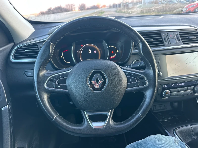 Renault Kadjar 1.6, снимка 11 - Автомобили и джипове - 52873571