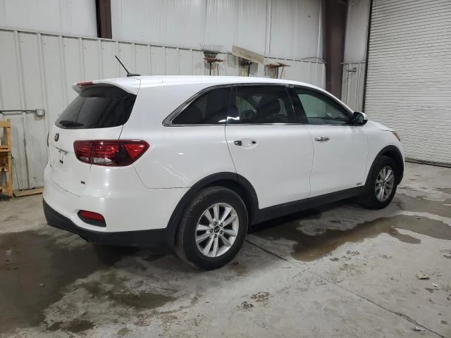 Kia Sorento L AWD ФИКСИРАНА ЦЕНА ДО БЪЛГАРИЯ!, снимка 3 - Автомобили и джипове - 48323032