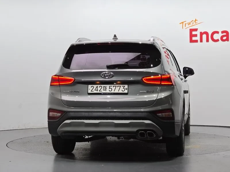 Hyundai Santa fe 2.0 4Wd Exclusive Special, снимка 4 - Автомобили и джипове - 53960006