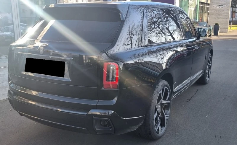Rolls-Royce Cullinan  Black Bacge, снимка 2 - Автомобили и джипове - 54781486