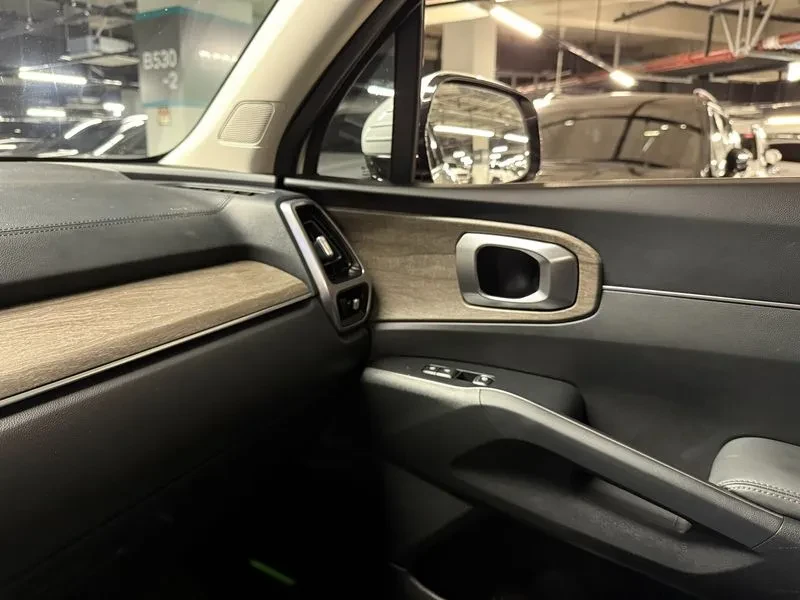 Kia Sorento DIESEL 2.2 2WD PRESTIGE, снимка 17 - Автомобили и джипове - 55122515