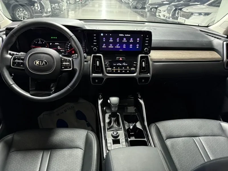 Kia Sorento DIESEL 2.2 2WD PRESTIGE, снимка 7 - Автомобили и джипове - 55122515