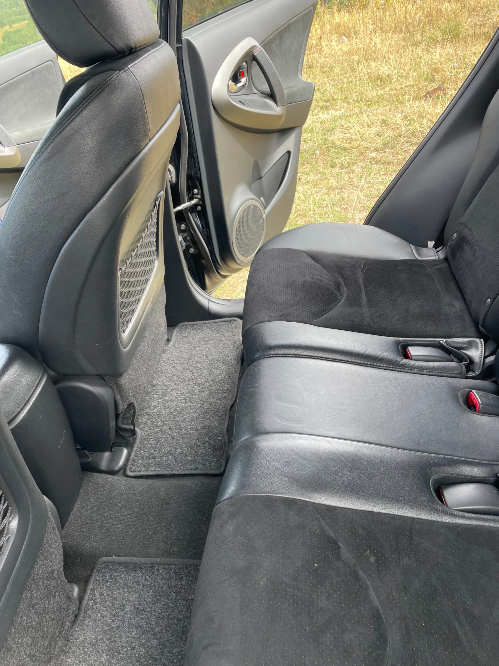 Toyota Rav4  - изображение 10