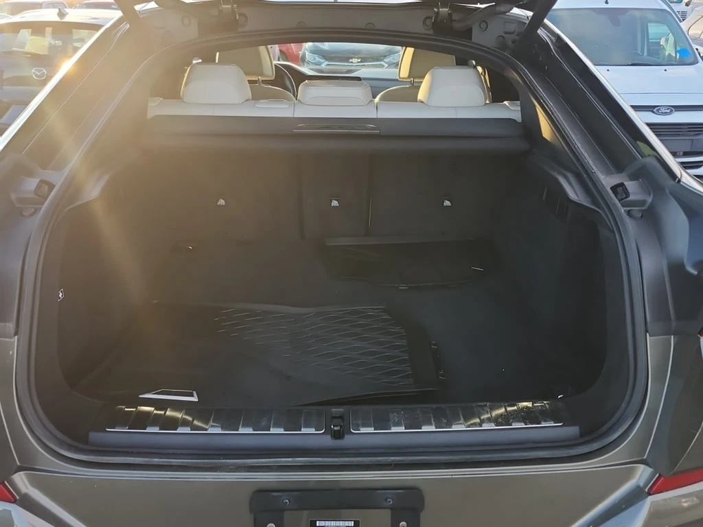 BMW X6 * M50I * CARFAX *    | Mobile.bg   11