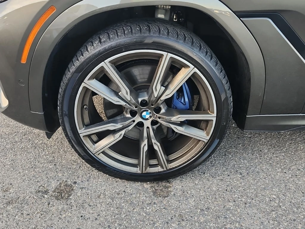 BMW X6 * M50I * CARFAX *    | Mobile.bg   12