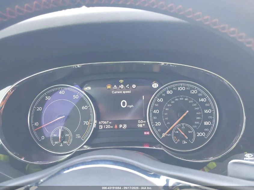 Bentley Bentayga  - изображение 10