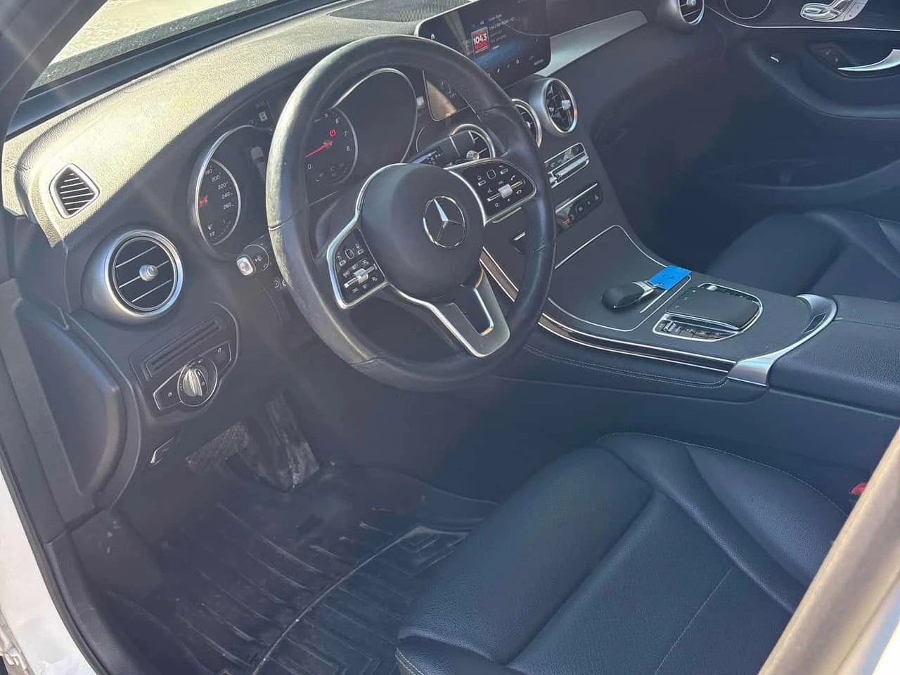 Mercedes-Benz GLC 300 4MATIC* DISTRONIC* 360КАМЕРИ* ПАНОРАМА* , снимка 5 - Автомобили и джипове - 54479566