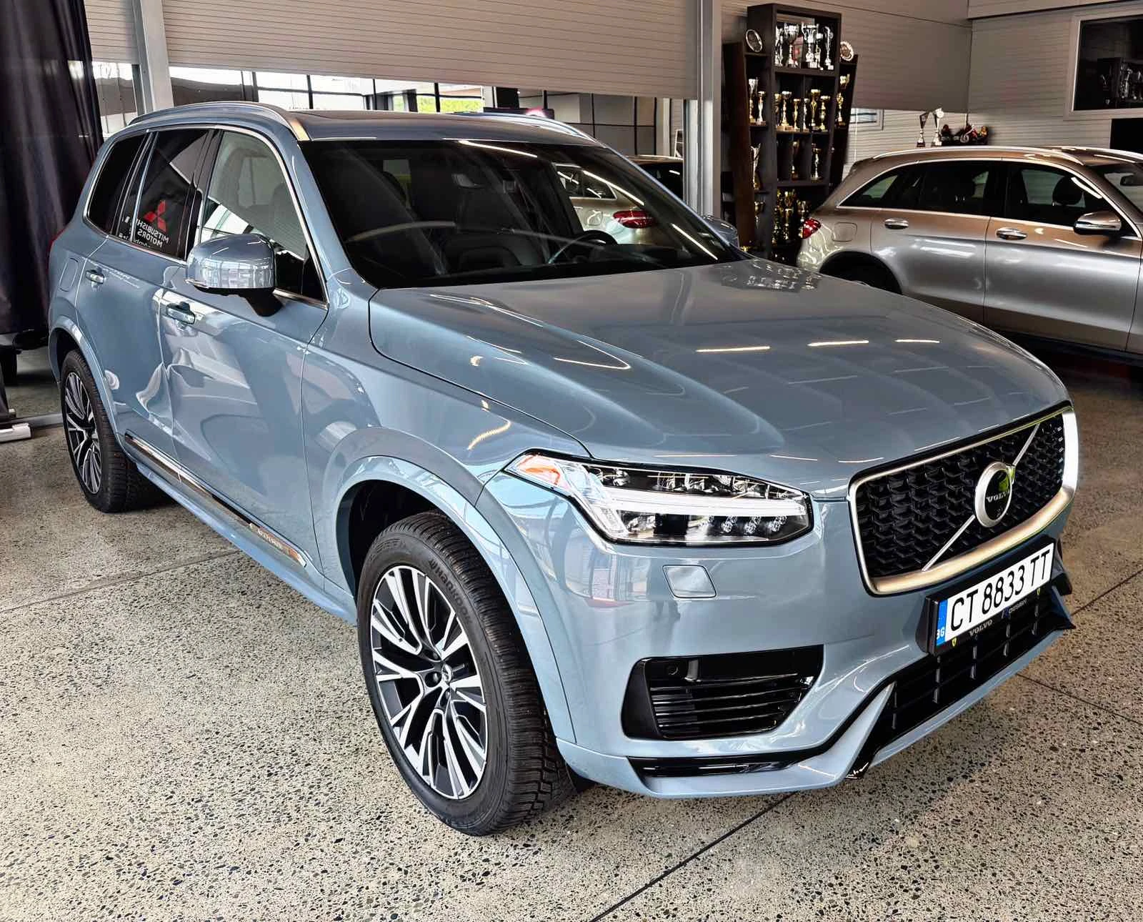 Volvo Xc90 PHEV* eAWD* 360* R-Design, снимка 3 - Автомобили и джипове - 54650756