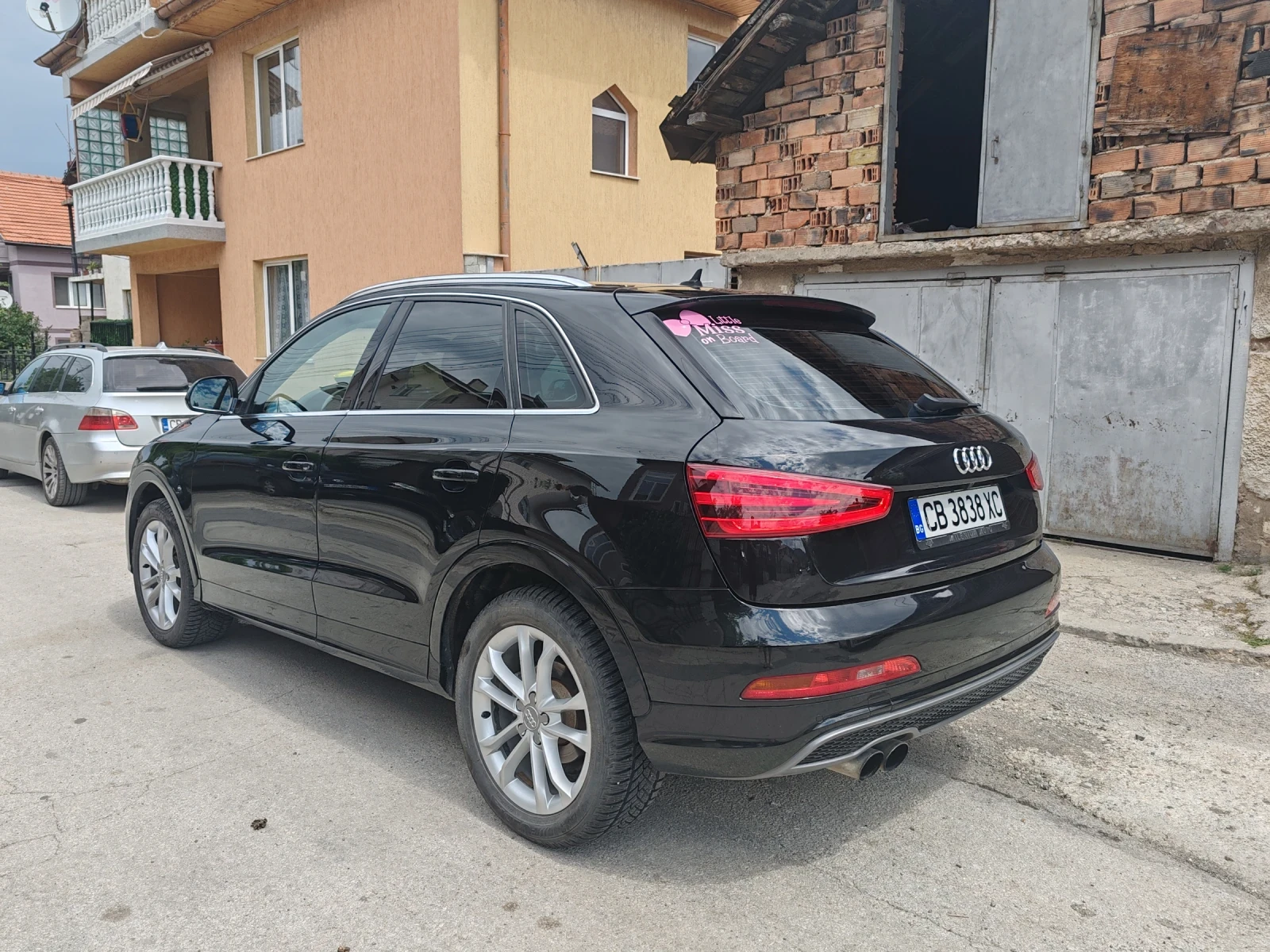 Audi Q3 2.0 Tfsi, S-line, снимка 3 - Автомобили и джипове - 55340000