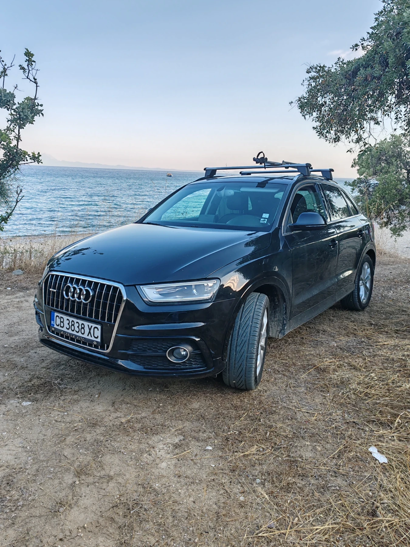 Audi Q3 2.0 Tfsi, S-line, снимка 2 - Автомобили и джипове - 55340000