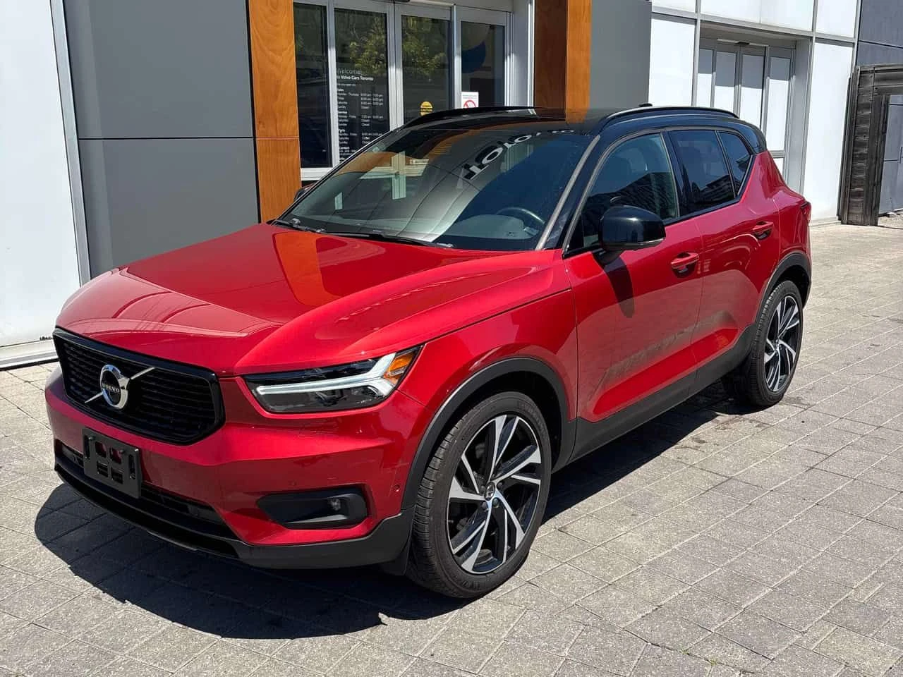 Volvo XC40 * R Design * CARFAX * ЦЕНА ДО БГ