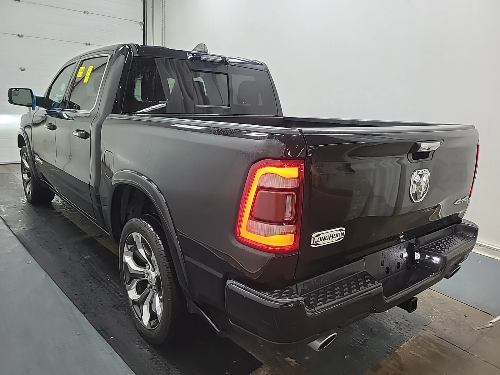 Dodge RAM 1500 Limited Longhorn / 360 / HUD / ОБДУХВАНЕ/ CARFAX, снимка 2 - Автомобили и джипове - 55875967