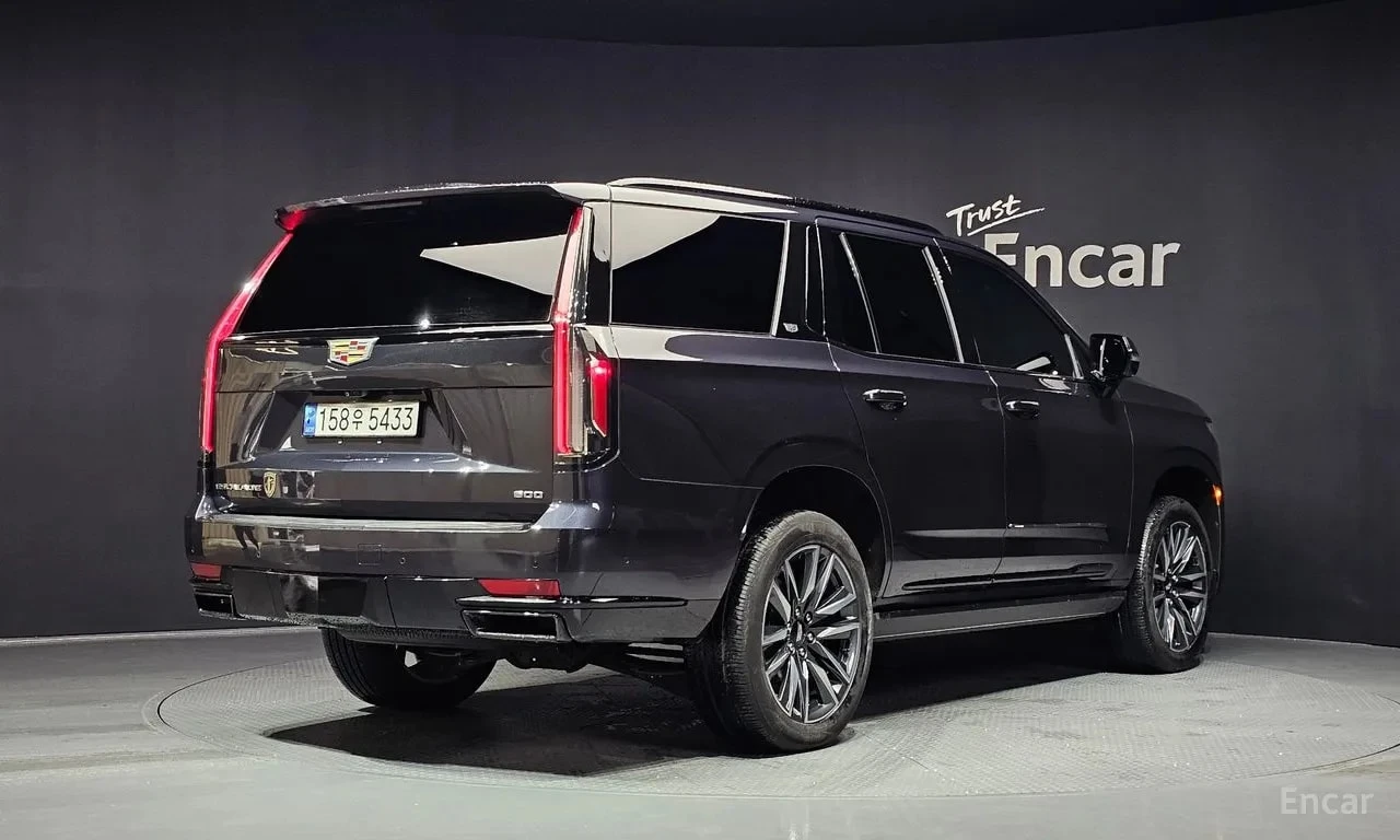 Cadillac Escalade 6.2 | АВТОФИНАНСИРАНЕ | ЦЕНА ДО БЪЛГАРИЯ, снимка 2 - Автомобили и джипове - 56107670