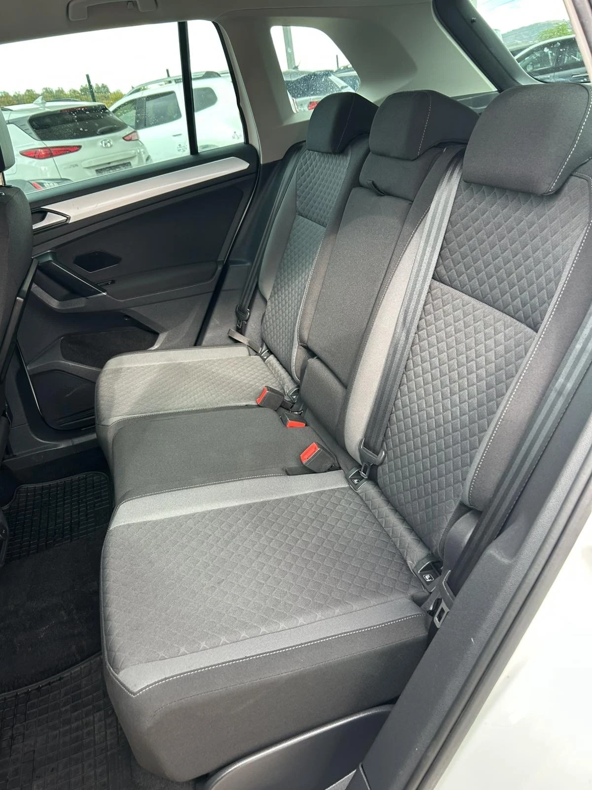 VW Tiguan 4x4, ��������� | Mobile.bg � ����������� 11
